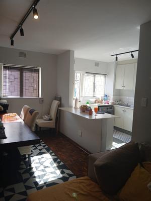 Duplex For Rent in Malvern, Queensburgh